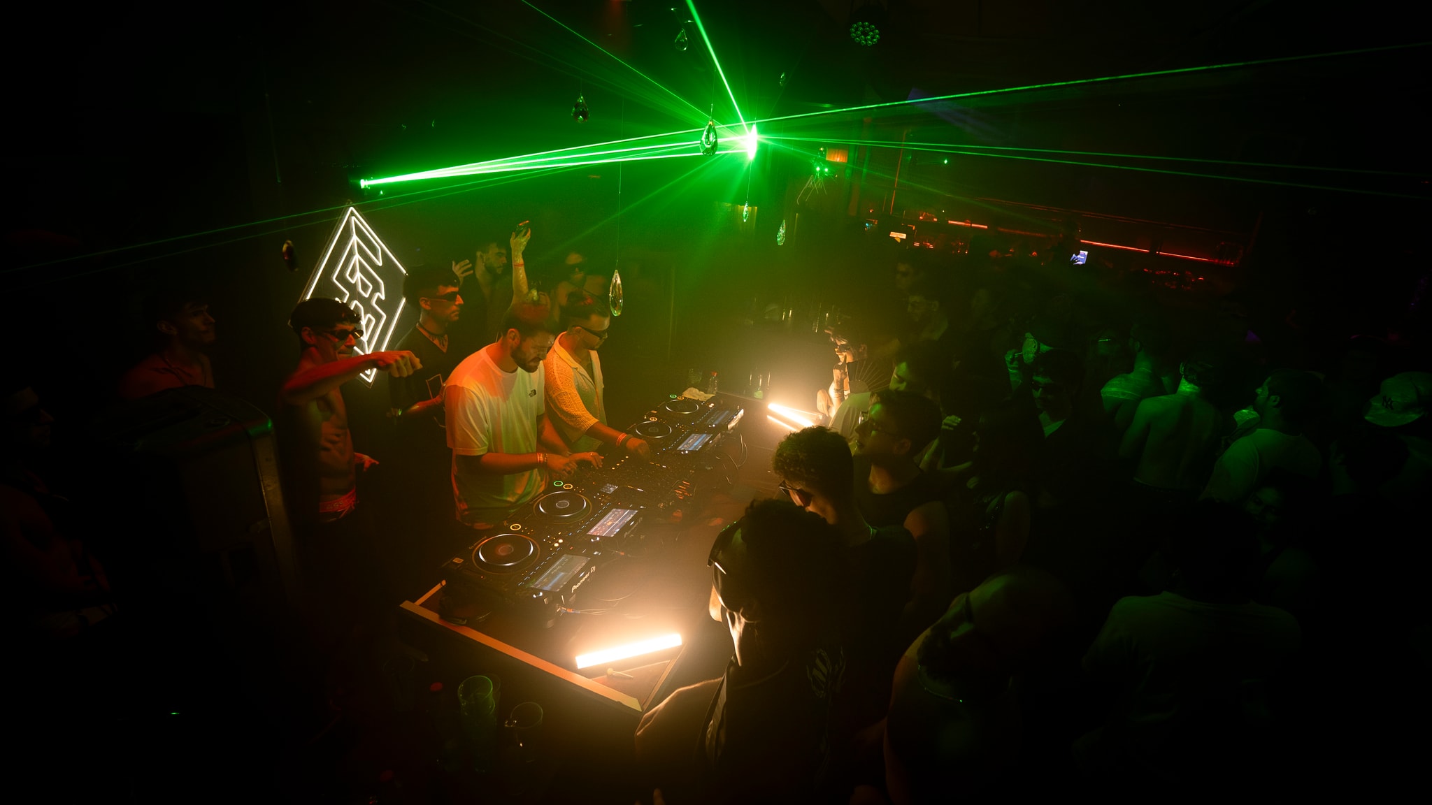 Gallery image for Simbiosis